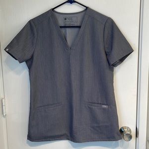 Women’s FIGS scrub top, size Small